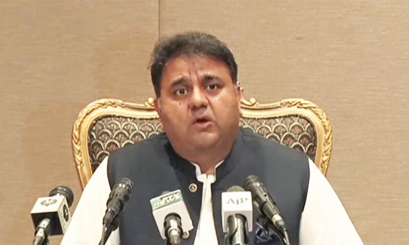 نئے آرمی چیف کے آنے سے معاملات 50 فیصد بہتر ہوئے فواد چوہدری