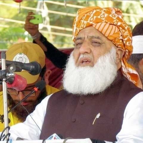 فیصلے عوام کو کرنے ہیں یا ہماری اسٹیبلشمنٹ کو؟ فضل الرحمان