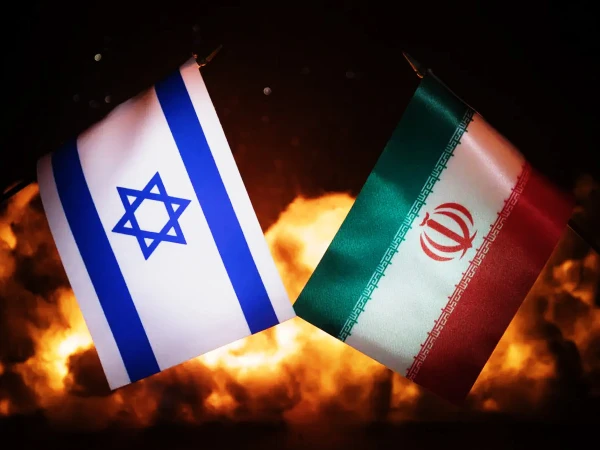 اسرائیل کا ایران پر جوابی حملوں کا آغاز، ایرانی میڈیا کی تہران میں دھماکوں کی تصدیق