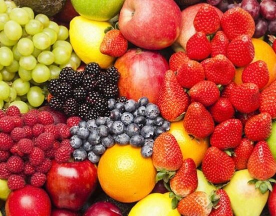 اہم پھل جو کولیسٹرول گھٹانے میں اہم کردار ادا کرسکتے ہیں