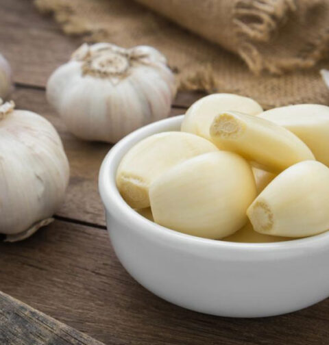 روزانہ لہسن کھانے کے صحت پر آنے والے 7 حیرت انگیز اثرات