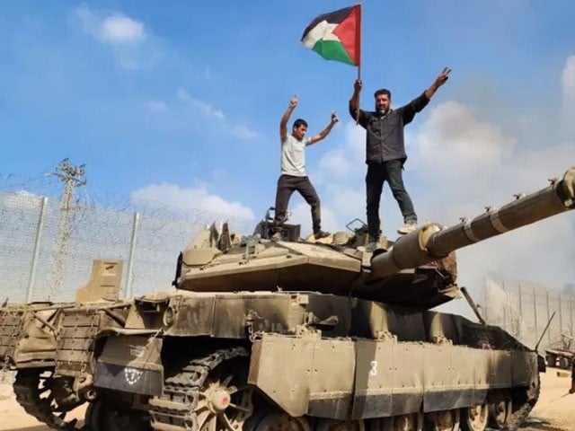 غزہ کی سرحد پر اسرائیلی حملہ پسپا؛ حماس نے ٹینک اور 2 بلڈوزر تباہ کردیے