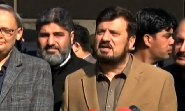 بینظیر کی شہادت پر بھی الیکشن ملتوی ہوئے تھے گورنر کے پی