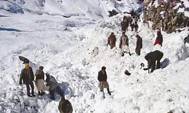 گلگت بلتستان میں برفانی تودہ گرنے سے 10 افراد جاں بحق