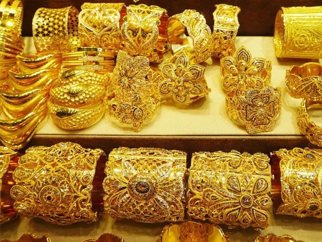 پاکستان میں سونے کی قیمت میں 10500 روپے کی بڑی کمی