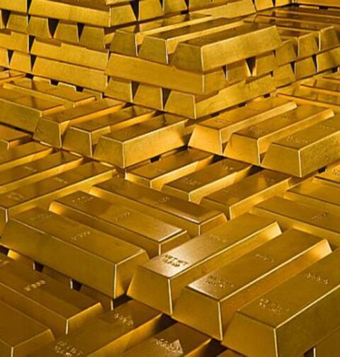 سونے کی فی تولہ قیمت میں 900 روپے کا اضافہ