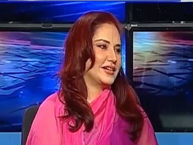 کتاب میں عمران خان کیلیے جو لکھا اُس کے ثبوت میرے پاس موجود ہیں، ہاجرہ خان