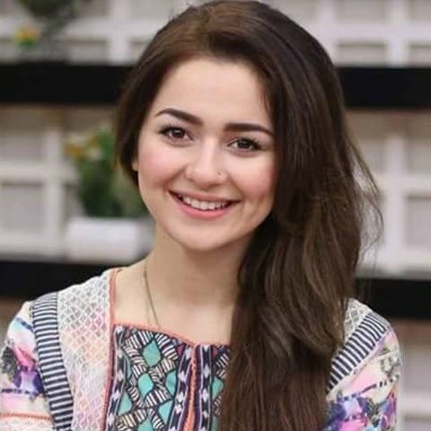 ہانیہ عامر کو سوئمنگ پول کی تصاویر شیئر کرنا مہنگا پڑگیا