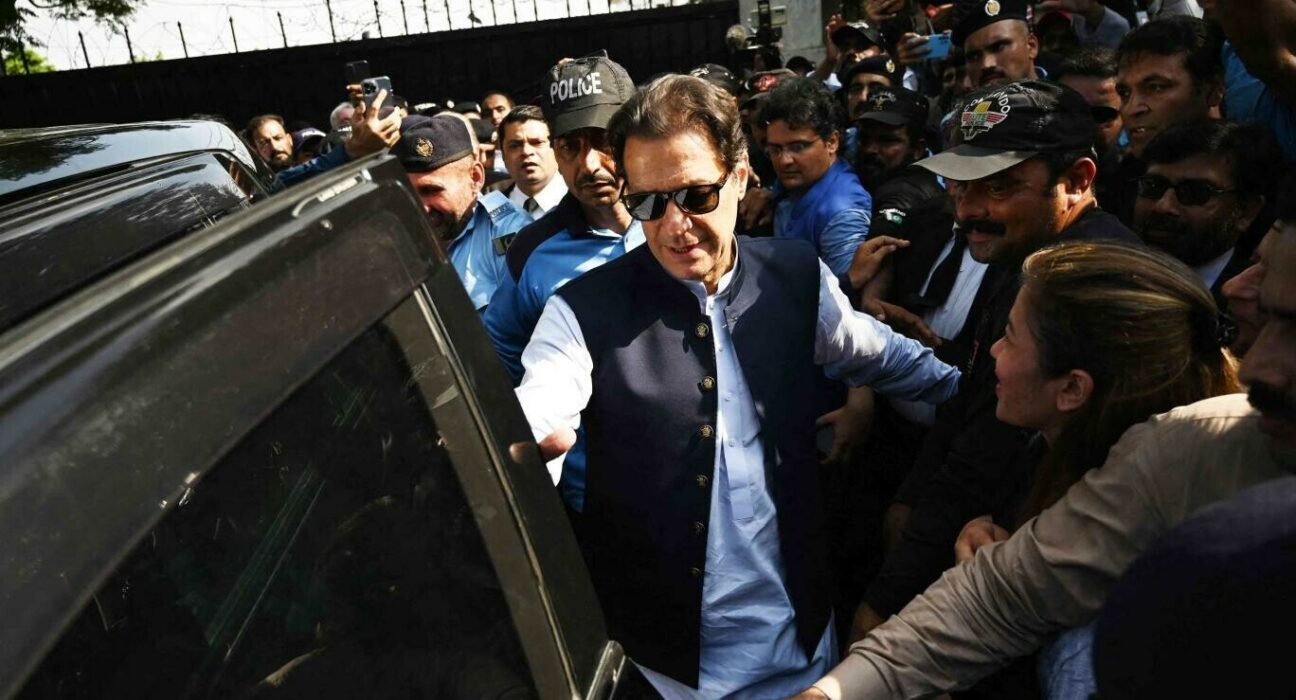 چیئرمین پی ٹی آئی عمران خان لاہور ہائی کورٹ پہنچ گئے