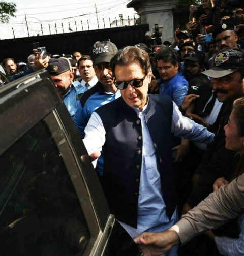 چیئرمین پی ٹی آئی عمران خان لاہور ہائی کورٹ پہنچ گئے