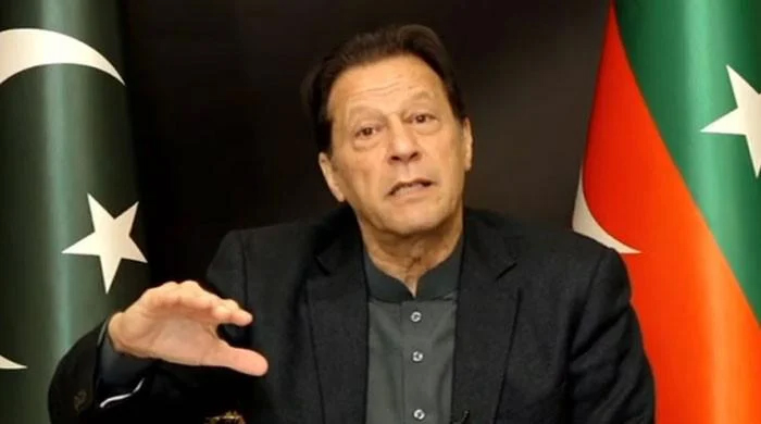 آئین کی پاسداری کیلیے ہر طرح کی اے پی سی میں بیٹھنے کو تیار ہوں، عمران خان