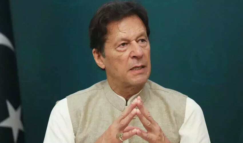 یہ انجکشن لگاتے ہیں بندہ آہستہ آہستہ مرجاتا ہے عمران خان