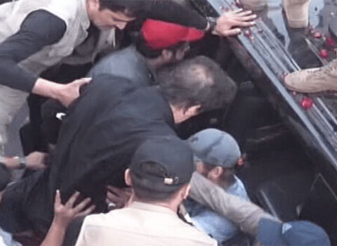 عمران خان پر فائرنگ مدعی مقدمہ کون ہوگا مقدمہ کہاں درج ہوگا فیصلہ نہ ہوسکا