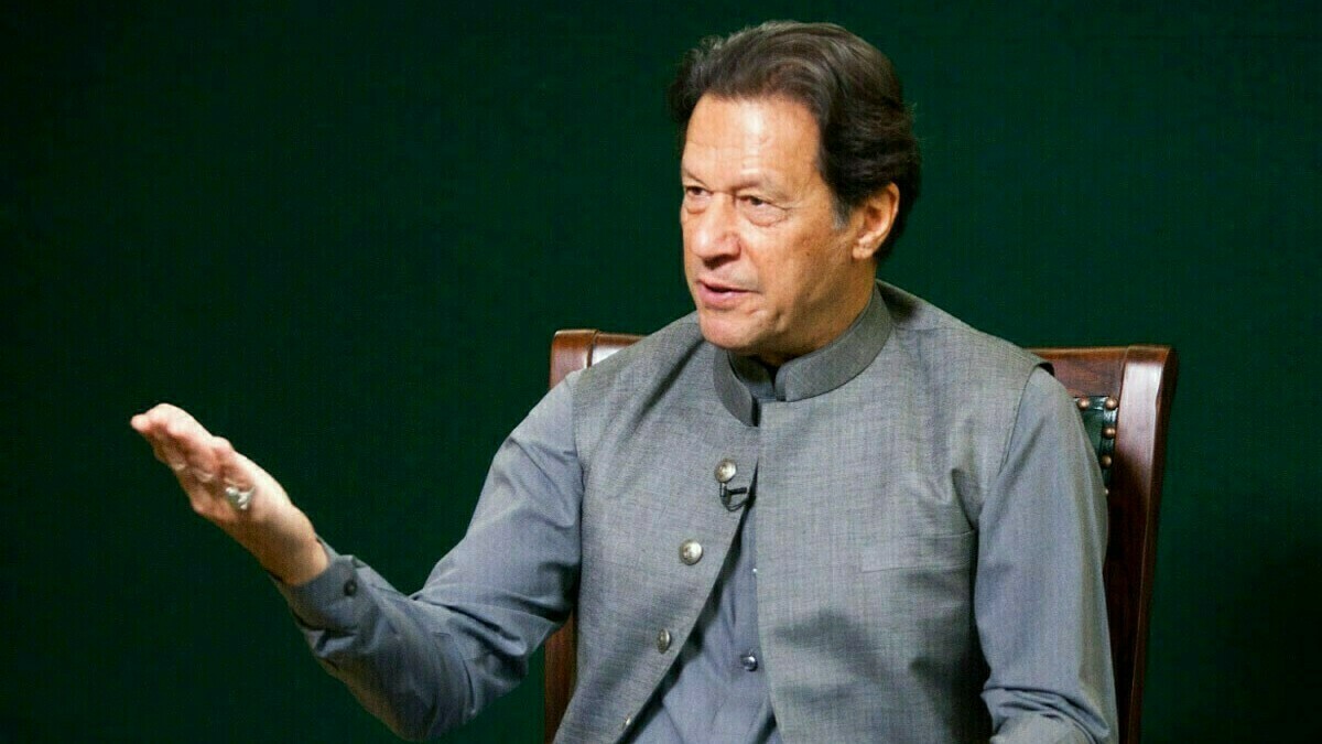 مارشل لا جیسی صورتحال ہے ملک آرمی چیف چلا رہا ہے، عمران خان