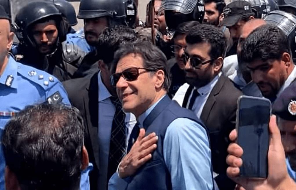 عمران خان کی دہشتگردی کے 8 مقدمات میں عبوری ضمانت منظور