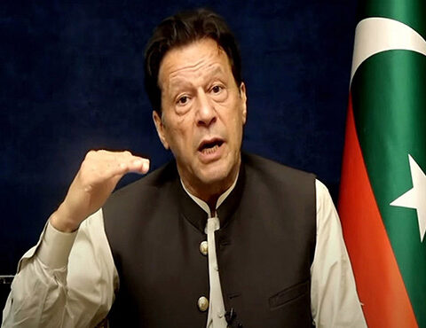 اسٹیبلشمنٹ کے بغیر بننے والی حکومت ہی ملک کو مسائل سے نکال سکتی ہے، عمران خان