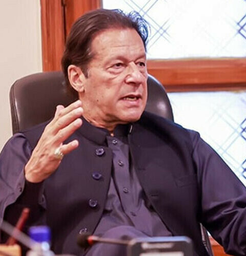 قومی اسمبلی میں نگراں سیٹ اپ کے لیے واپس جاسکتے ہیں عمران خان