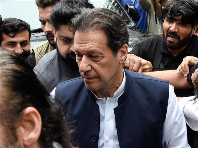 تحریک عدم اعتماد سمیت کسی مسئلے پر پیپلز پارٹی سے کوئی بات نہیں ہوگی ، عمران خان