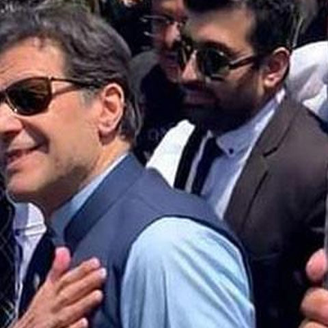 عمران خان کی 2 مقدمات میں عبوری ضمانت میں توسیع