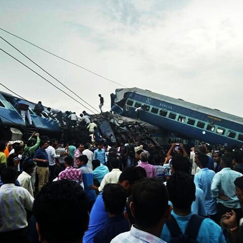 بھارت: دو ٹرینوں میں ہولناک تصادم، 233 افراد ہلاک، 900 سے زائد زخمی