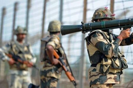 بھارتی فوج نے اپنے ہی گاؤں پر گولہ مار دیا 3 دیہاتی ہلاک اور متعدد زخمی