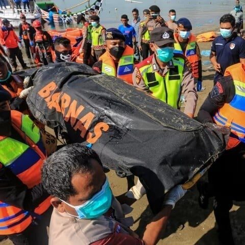 انڈونیشیا میں کشتی الٹنے سے 70 سے زائد پناہ گزین روہنگیا ’’لاپتا‘‘