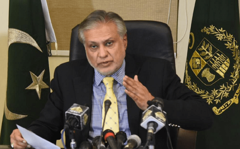آئی ایم ایف کے مطالبے پر مزید مشکل فیصلے نہیں کرسکتے اسحاق ڈار