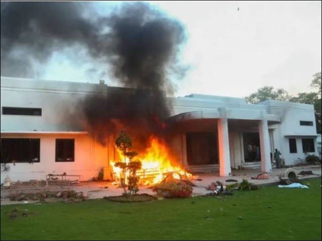 پی ٹی آئی کے روپوش کارکنوں کے ناقابل ضمانت وارنٹ گرفتاری جاری