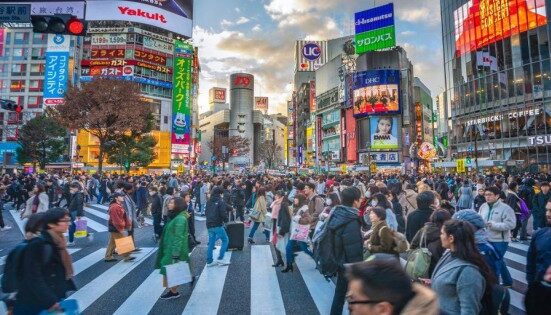 جاپان میں غیرملکیوں کیلے طویل مدتی ورک ویزا کے اجرا کا فیصلہ