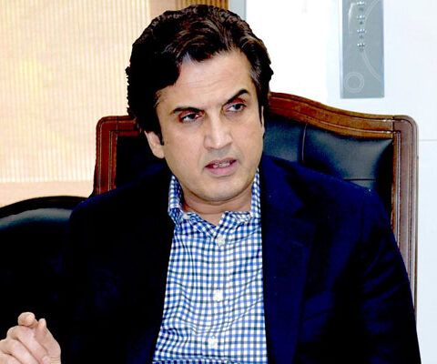 خسرو بختیار نے بھی پی ٹی آئی سے علیحدگی کا اعلان کردیا