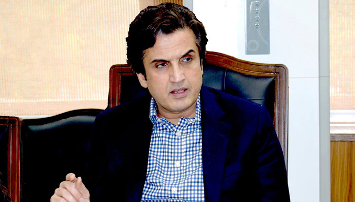 خسرو بختیار نے بھی پی ٹی آئی سے علیحدگی کا اعلان کردیا