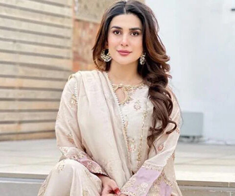 کبریٰ خان کے نئے ڈرامے کی پہلی جھلک جاری، سوشل میڈیا پر دھوم مچ گئی