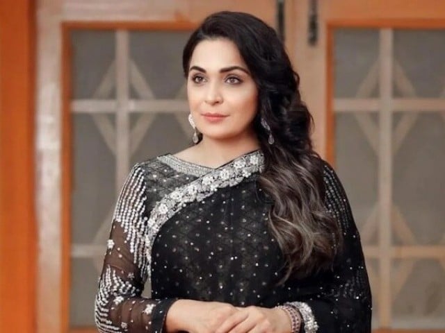میرا کا غیبی طاقت رکھنے کا دعویٰ
