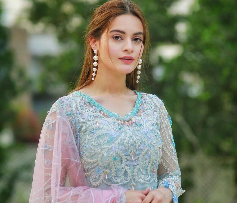 منال خان نے بھی یوٹیوب چینل بنا لیا