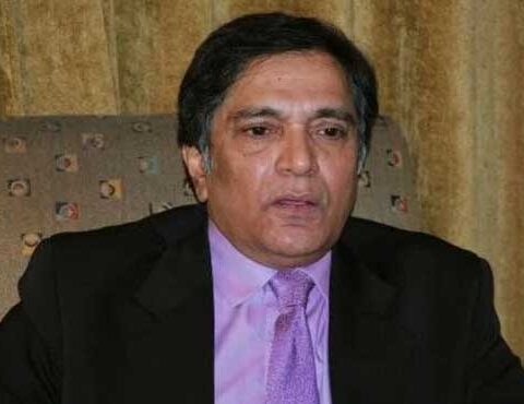 کروڑوں ہونٹوں پر مسکراہٹیں بکھیرنے والے کامیڈین معین اختر کی آج 13 ویں برسی
