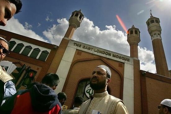 برطانیہ میں سب سے تیزی سے پھیلنے والا مذہب اسلام ہے مردم شماری رپورٹ