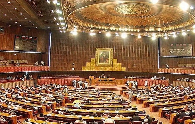 قومی اسمبلی نے سپریم کورٹ کے فیصلے کیخلاف قرار داد منظور کرلی