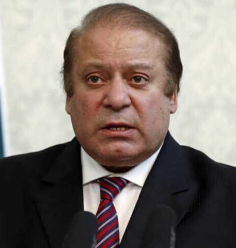 نواز شریف مدینہ منورہ پہنچ گئے