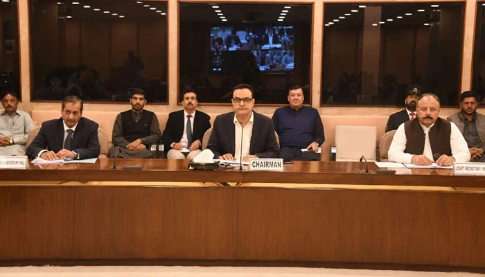 پی ٹی آئی دور میں اربوں ڈالر بلاسود قرض لینے والے 600 افراد کی لسٹ فراہمی کا حکم