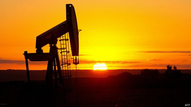 تیل درآمد کیلیے بینکوں کا ایل سیز کھولنے سے انکار بحران کا خدشہ