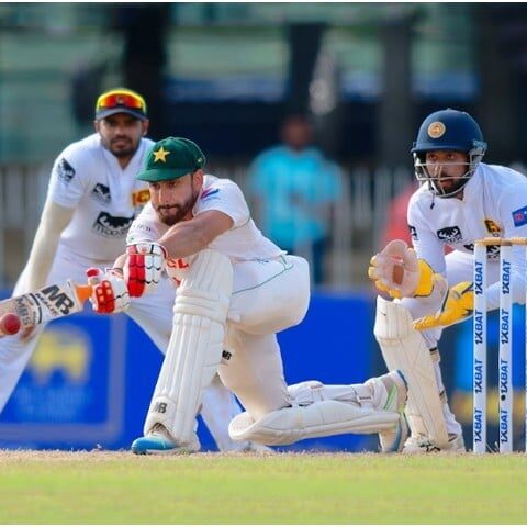 کولمبو ٹیسٹ؛ پاکستان نے 410 کی برتری حاصل کرکے اننگز ڈکلئیر کردی