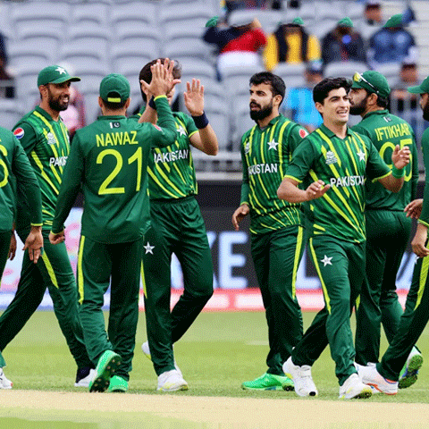 پاکستان کی مینز اور ویمنز کرکٹ ٹیمیں آئندہ سال انگلینڈ کا دورہ کریں گی