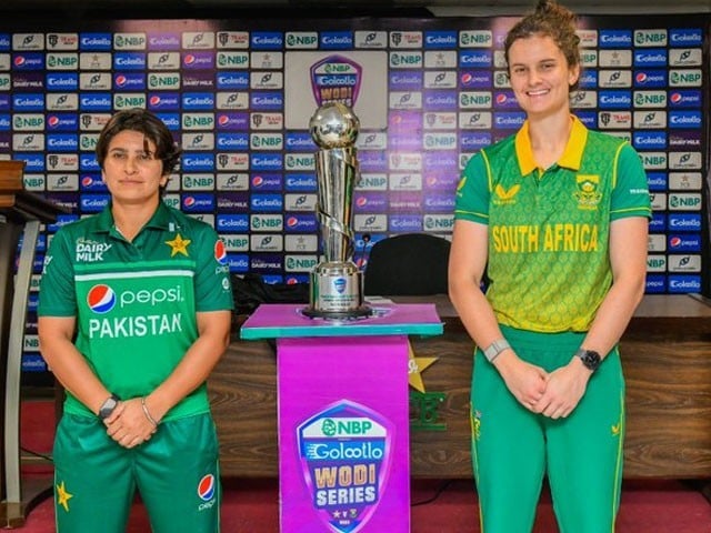 پاکستان اور جنوبی افریقہ کی خواتین ٹیموں کے درمیان پہلا ون ڈے میچ آج