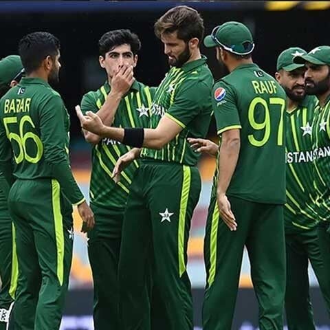 سہل پسند گرین شرٹس کیلیے دروازے بند ہونے لگے