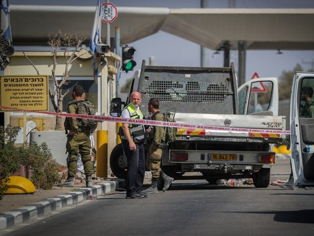 فلسطینی ٹرک ڈرائیور نے چیک پوسٹ پر 3 اسرائیلی فوجیوں کو روند ڈالا