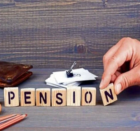 یکم جولائی سے بھرتی ہونے والے ملازم کو پنشن نہیں ملے گی، وزرات خزانہ