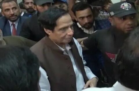 گوجرانوالا کی عدالت سے بریت کے بعد چوہدری پرویزالہی ایک اور مقدمہ میں گرفتار