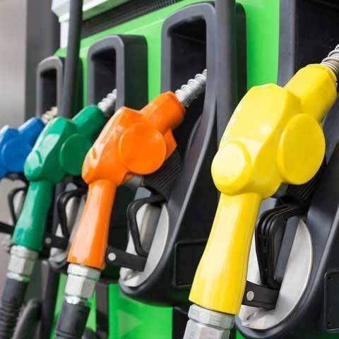 حکومت نے پٹرول کی فی لیٹر قیمت میں 22 روپے سے زائد اضافہ کردیا