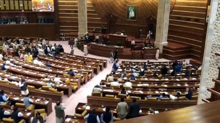 نگراں وزیراعلیٰ پنجاب کی تقرری میں پارلیمانی کمیٹی ناکام معاملہ الیکشن کمیشن کو جائے گا