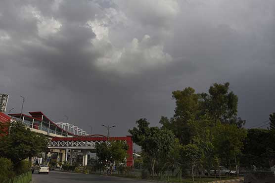 بادل پھر برسنے کو تیار، محکمہ موسمیات نے خوشخبری سنادی